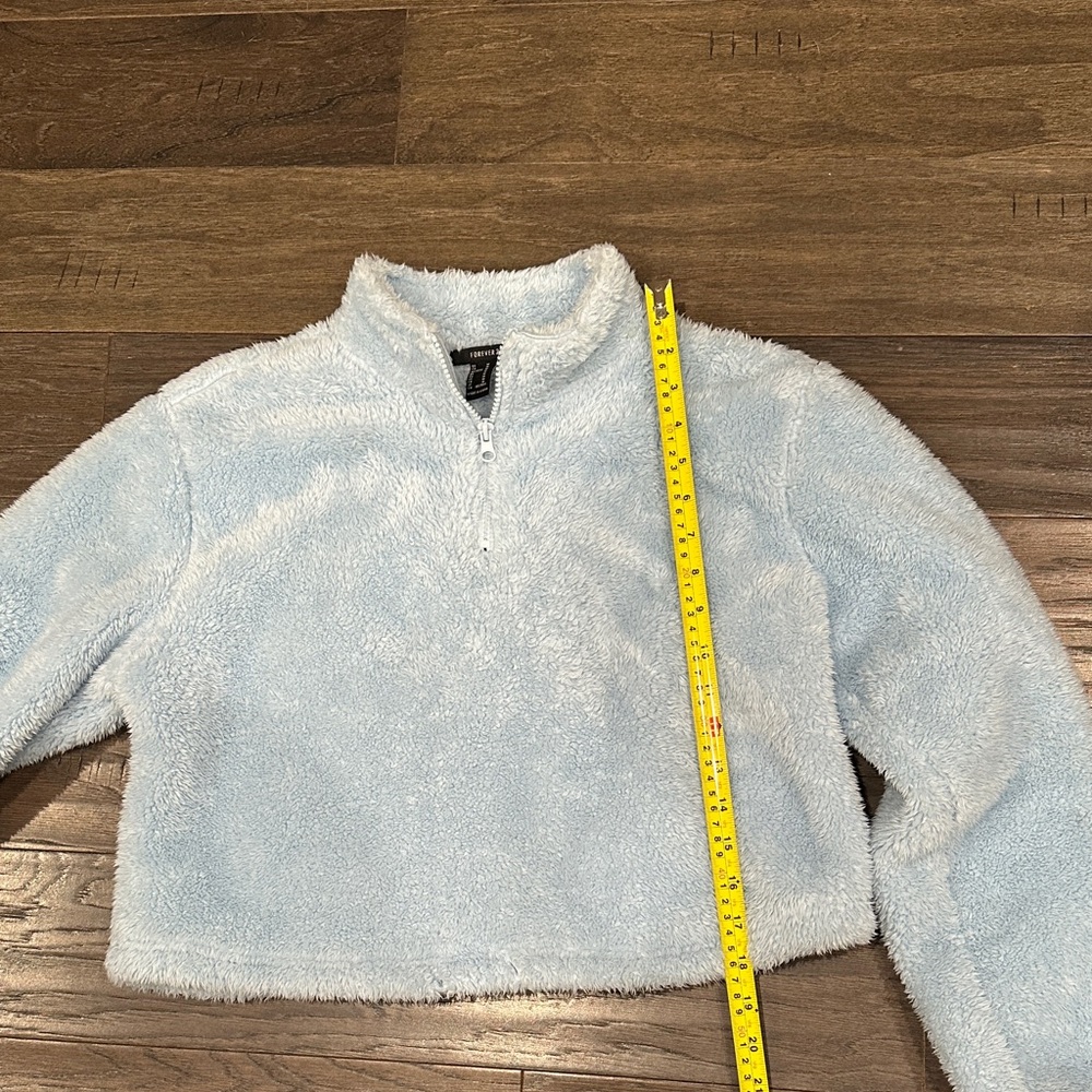 Forever 21 Soft Light Blue Crop Fleece